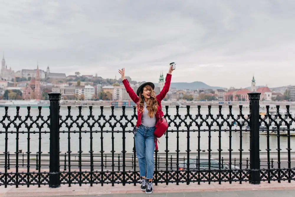 Nora - Budapest utdrikningslag guide, Utdrikningslagen.com